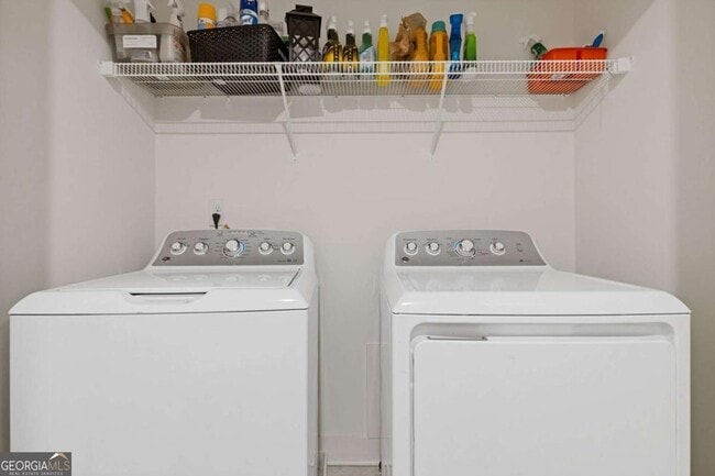 Building Photo - 94 Garrison Dr