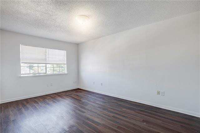 Building Photo - 44 Carriage Ln