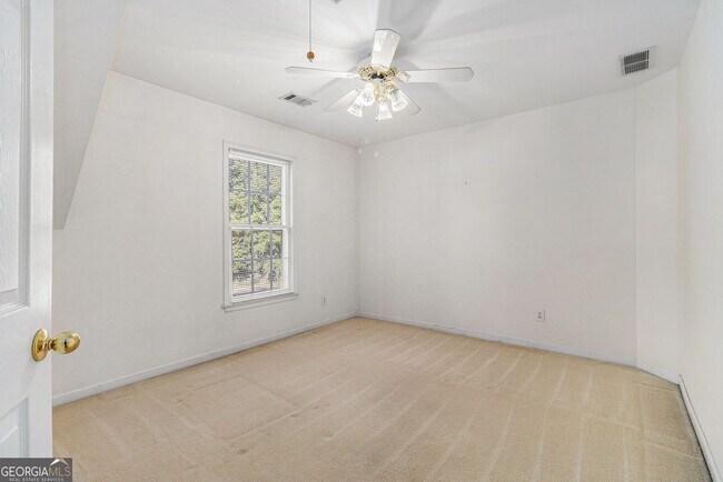 Building Photo - 2653 Danforth Ln