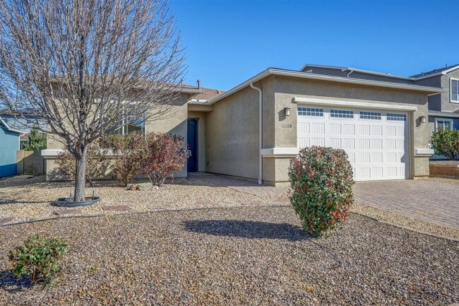 Building Photo - 3 bed 2 bath home for Rent in Quailwood!