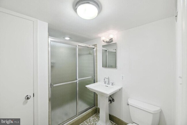 Building Photo - 6313 Stoneham Ln