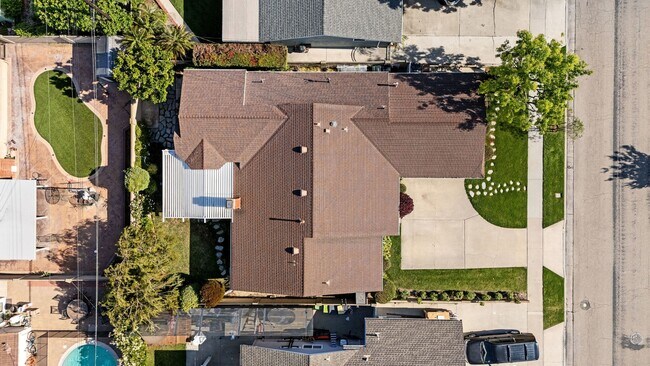 Building Photo - Garden Grove Gem: Your New Home Awaits on ...