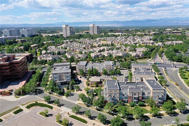 Building Photo - 5677 S Park Pl