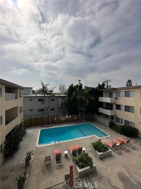 Building Photo - 11692 Chenault St