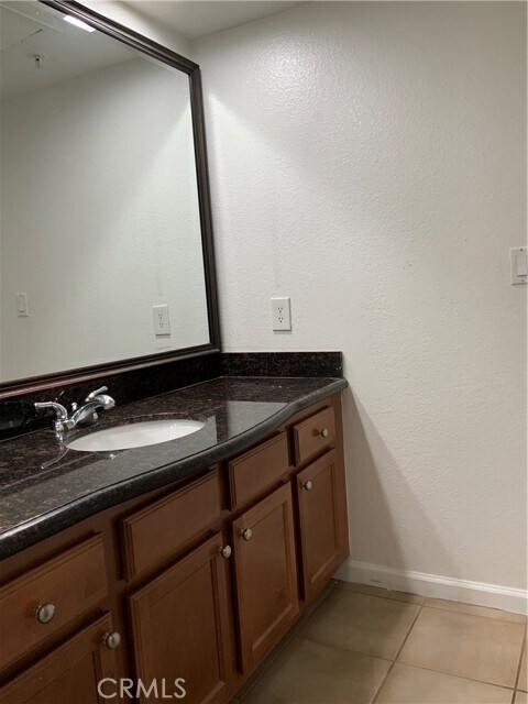 Building Photo - 2040 Las Colinas Cir