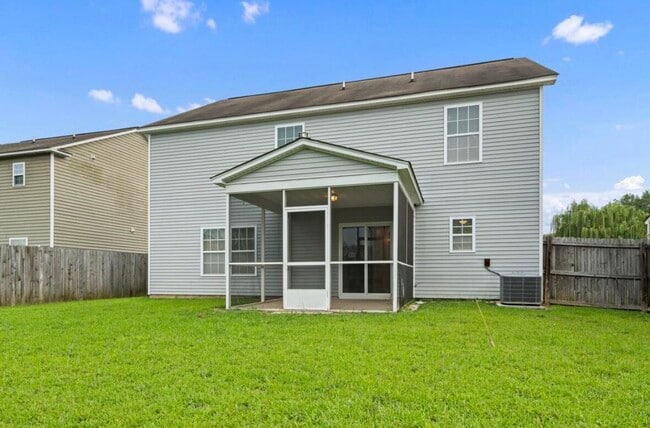 Building Photo - 1825 Polaris Dr