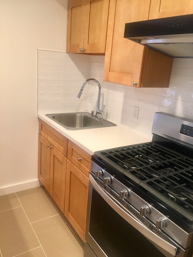 Building Photo - New Renovation! In-Law Unit
