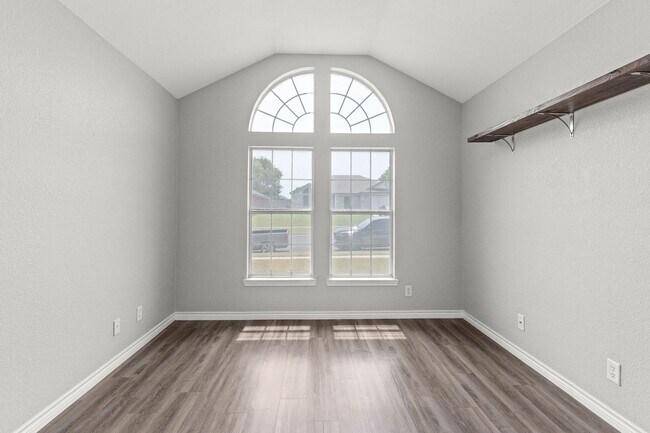 Building Photo - 4305 Maggie Dr