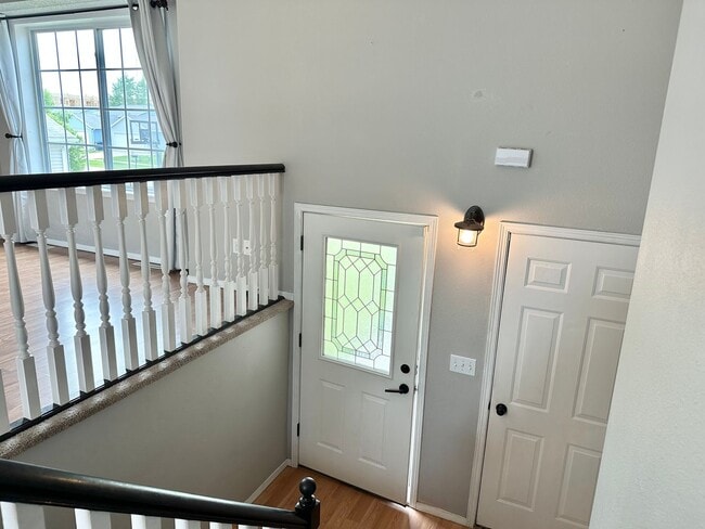 Building Photo - 5 Bedroom 2 Bath South Fargo