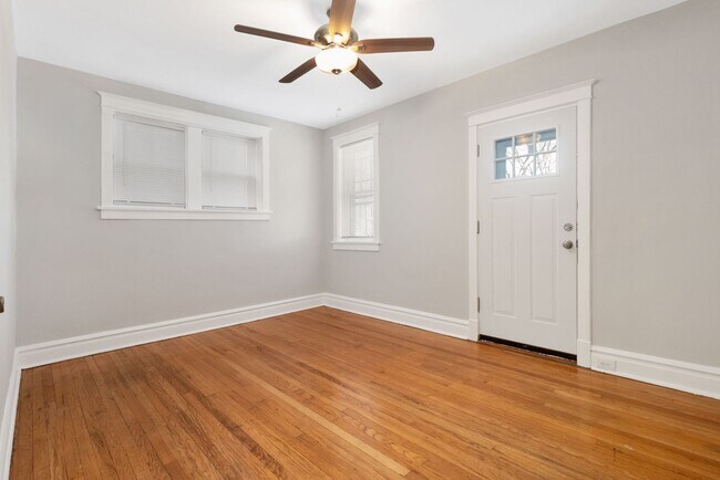 Building Photo - Rad Pad in TGS