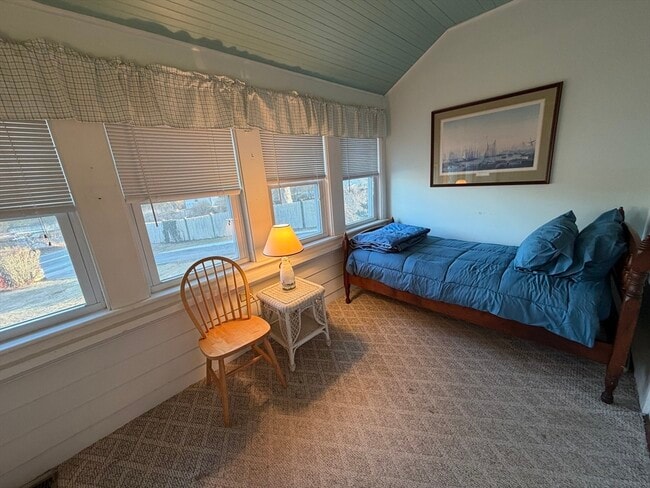 Building Photo - 630 Washington St