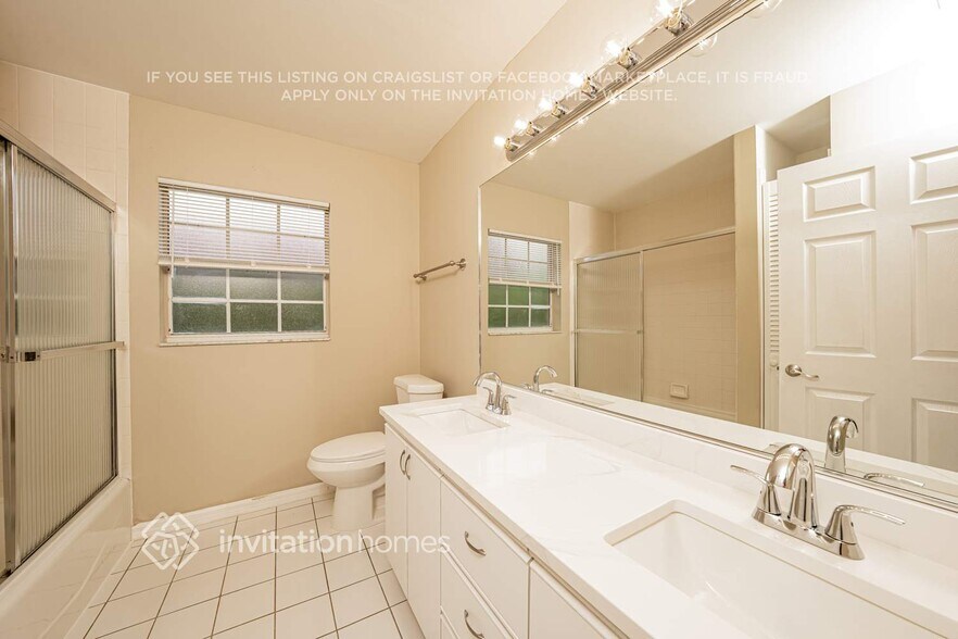 Building Photo - 1320 SW 18th St