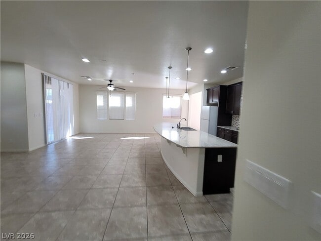 Building Photo - 5564 Bethany Bend Dr