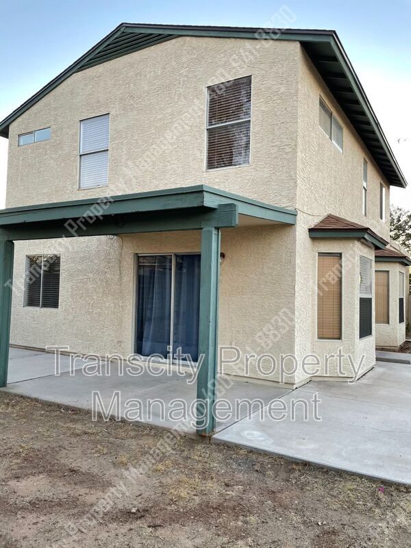 Building Photo - 630 E Jensen St