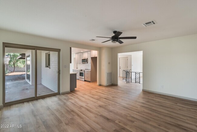 Building Photo - 4402 W El Camino Dr