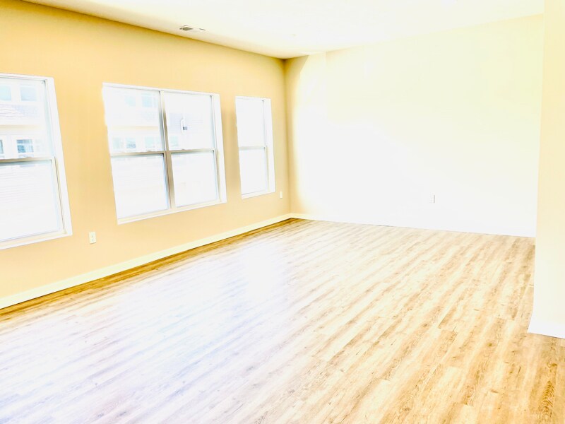 Building Photo - 20877 South Ct