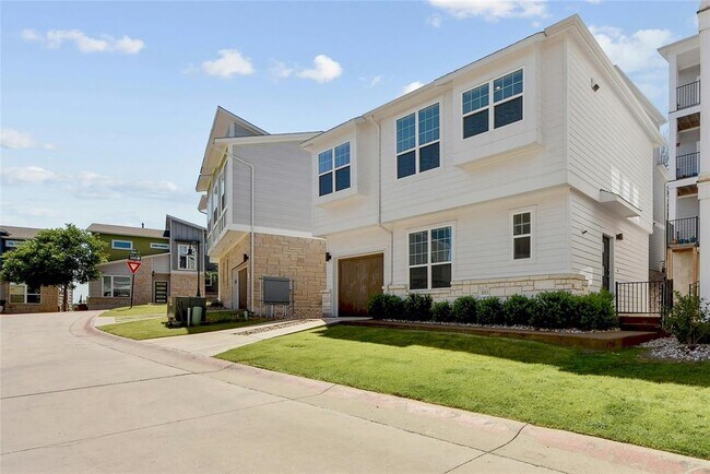 Building Photo - 2013 Warely Ln