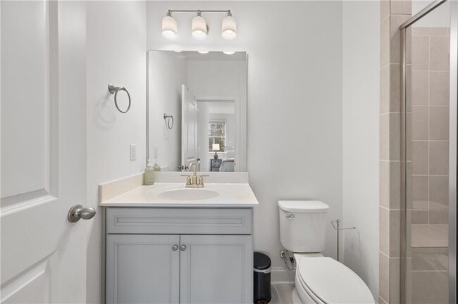 Building Photo - 6529 Beacon Dr