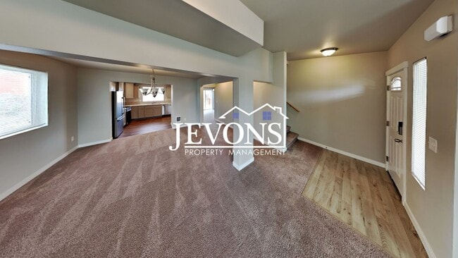 Building Photo - $500 Off on the First Month!! Enchanting 2020-built single-family home in Yakima