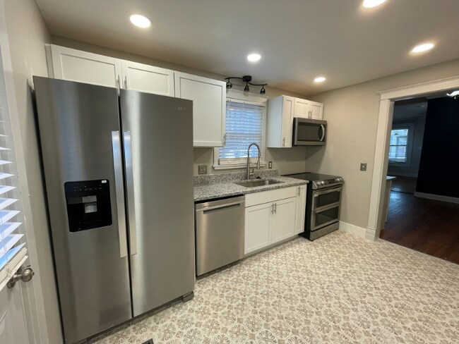 Building Photo - 1081 Harrison Ave