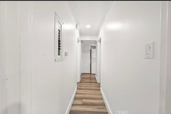 Building Photo - 6979 Palm Ct