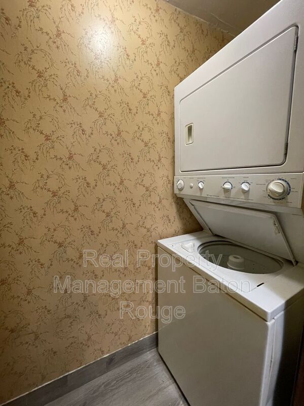 Building Photo - 11615 Sherwood Valley Ct