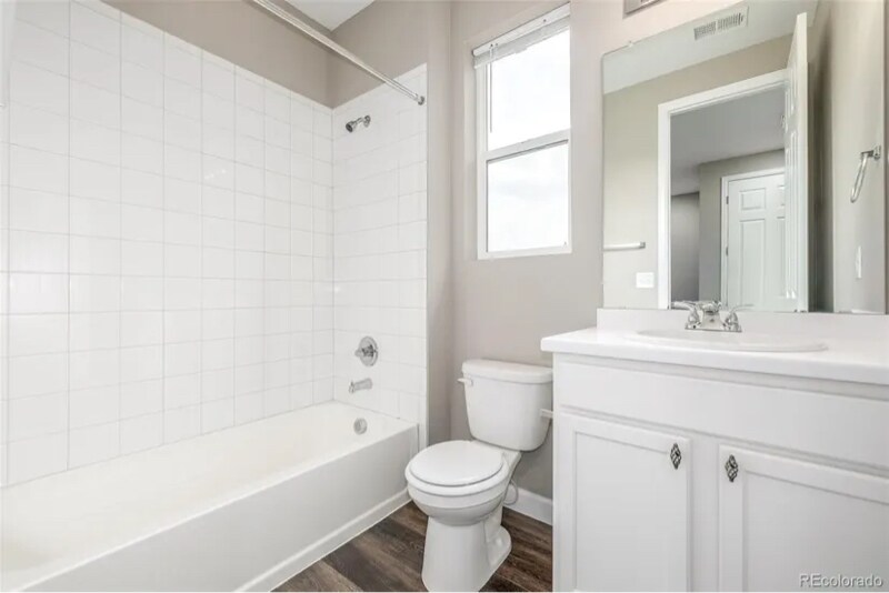 Building Photo - 23614 E 5th Pl