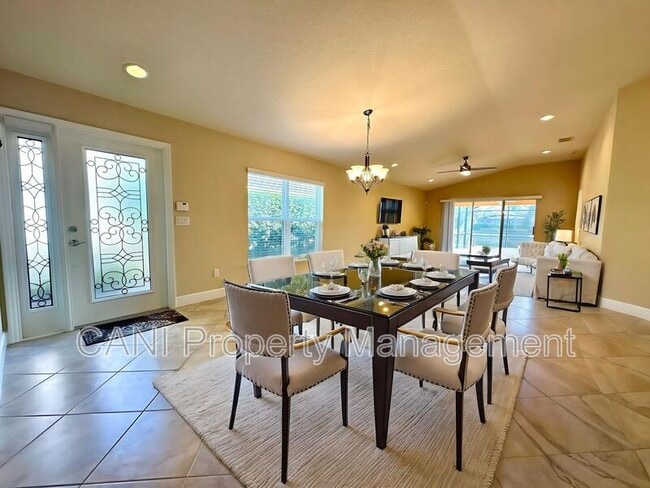 Building Photo - 12244 Pescara Ln