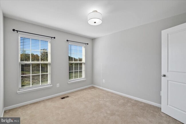 Building Photo - 8182 Broad Pl