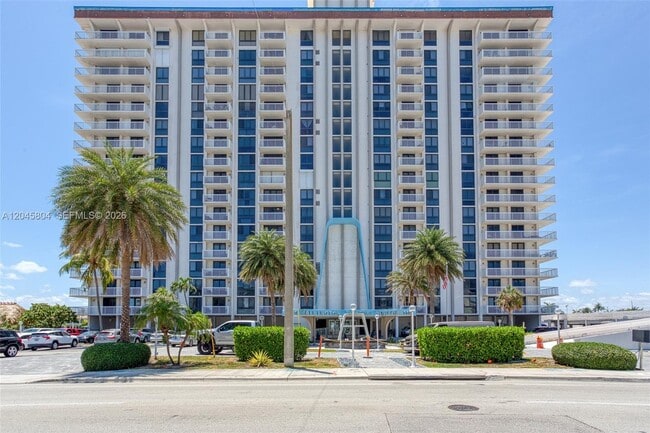 Building Photo - 1500 S Ocean Dr