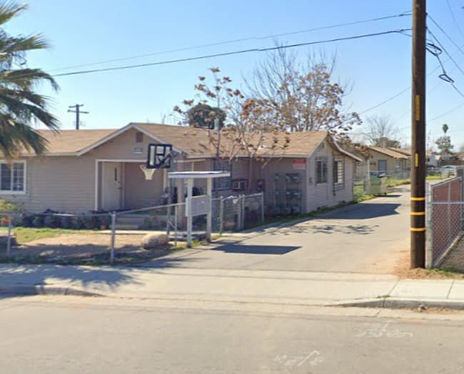 Building Photo - 936 Sterling Rd