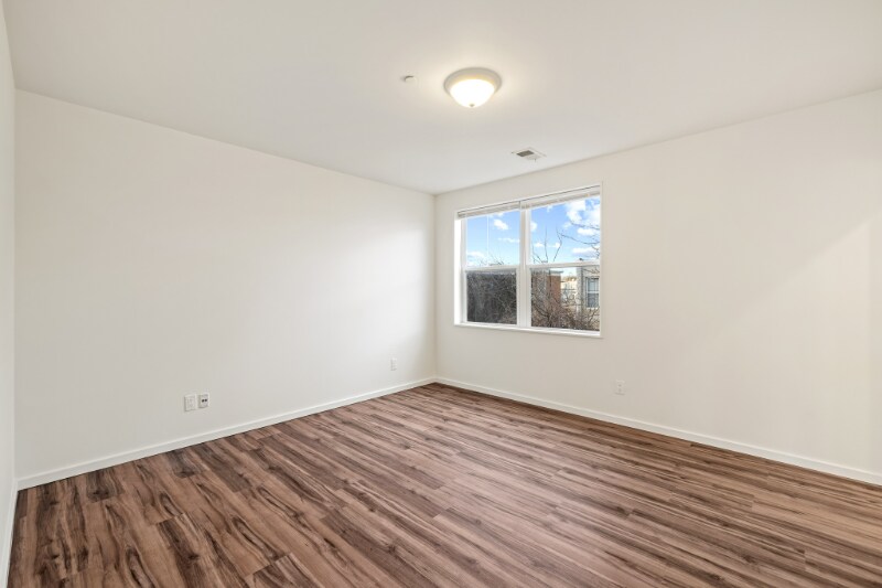Building Photo - 820 N 48th St