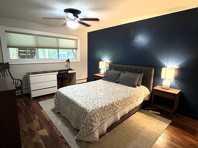 Building Photo - Spacious 3BR/2BA Home Near Downtown Boone ...