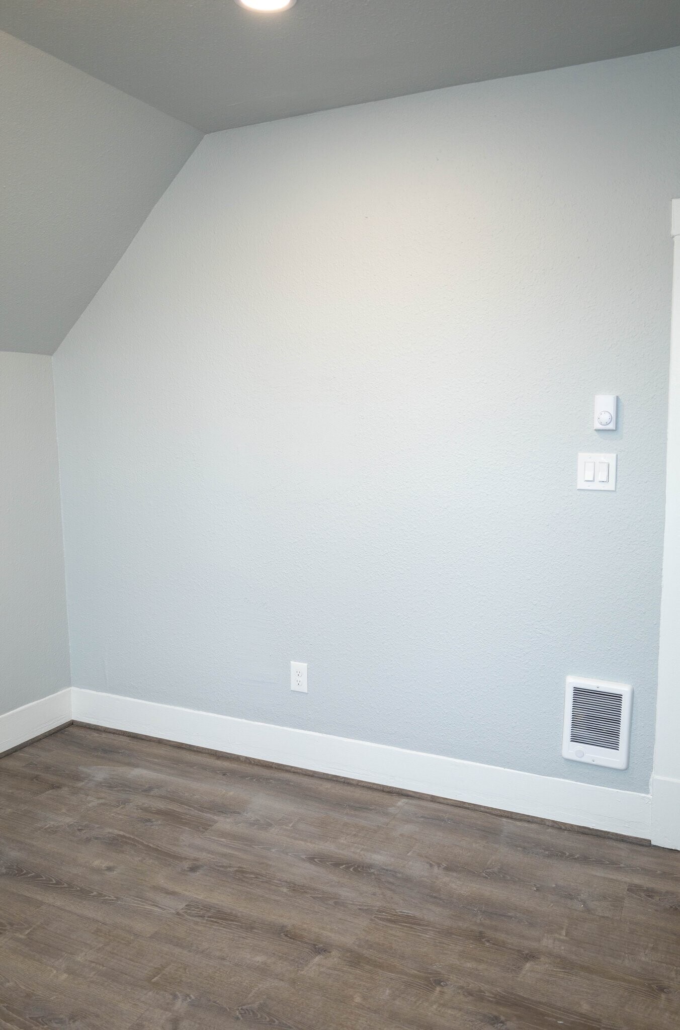 Building Photo - 2402 Rucker Ave