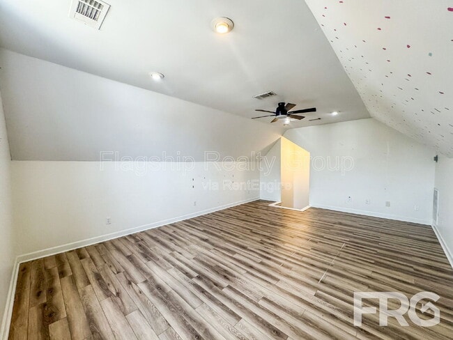 Building Photo - 115 Remount Rd