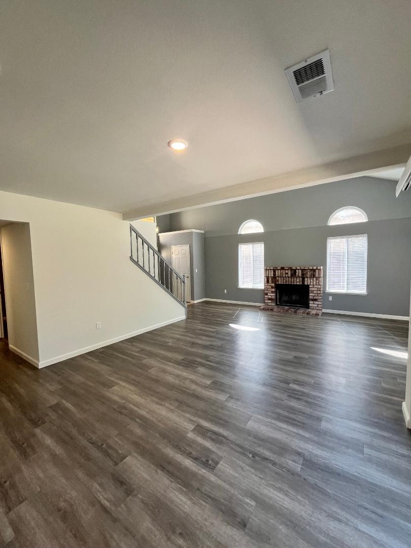 Building Photo - 5041 Winterglen Way
