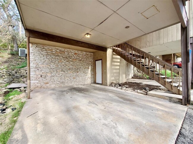 Building Photo - 3568 Ranch Rd 2222