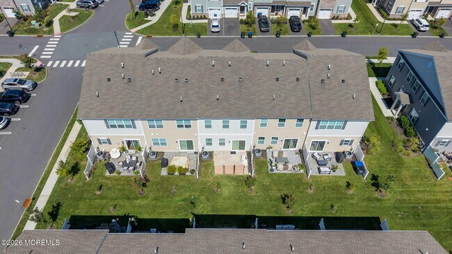 Building Photo - 22 Coburgh Dr