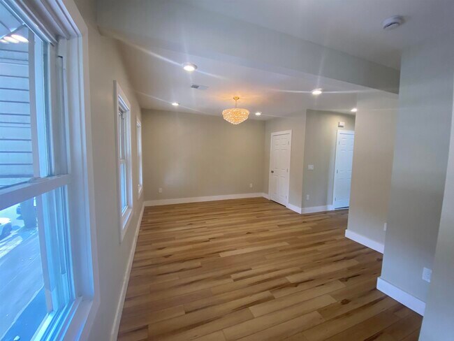 Building Photo - 275 AVENUE B Ave