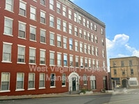 Building Photo - 104 N 8th St