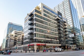 Building Photo - 130 S Canal St