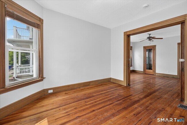 Building Photo - 35 Tilton St