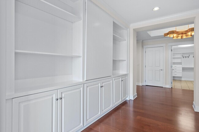 Building Photo - 400 Kelly Plantation Dr
