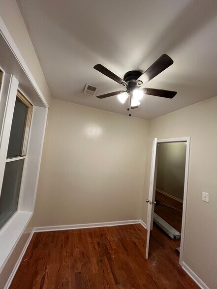 Building Photo - 3518 W Flournoy St