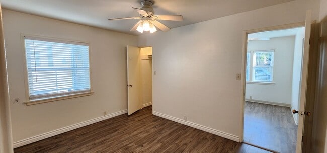 Building Photo - 804-808 H Ave.