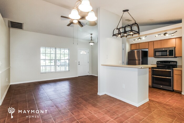 Building Photo - 1460 Greenview Ave