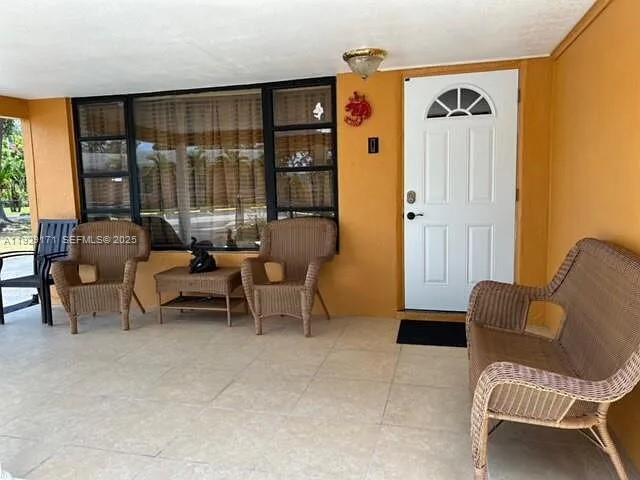 Building Photo - 1536 NW 15th Ave