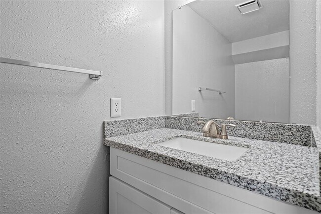 Building Photo - 1806 River Crossing Cir