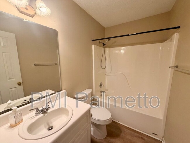 Building Photo - 104 Shipyard Blvd