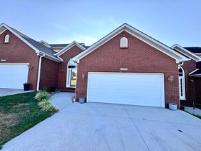Building Photo - 88 St Annes Ct
